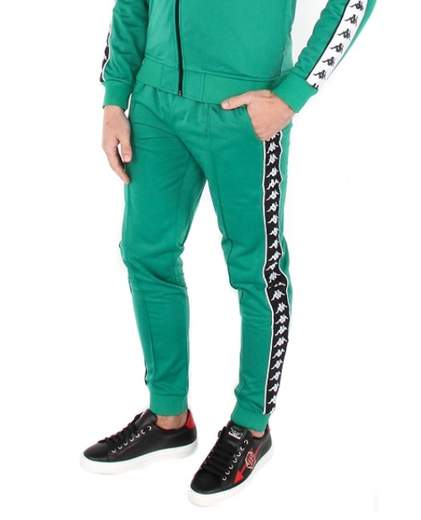 Pantalón Kappa 303KUC0A16 en tricot cepillado verde. Corte ajustado. Banda de jacquard con el logotipo repetido de Omini y perfil aplicado en los laterales, puños acanalados, cinturilla elástica con cordón, bolsillos laterales y bajos con cremallera.