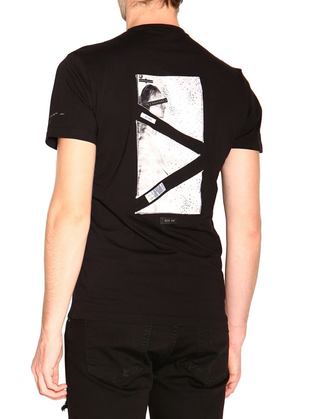 T-Shirt Daniele Alessandrini Blu Navy M7113E7763906 tinta unita, scritta logo grigio sulla manica sinistra.