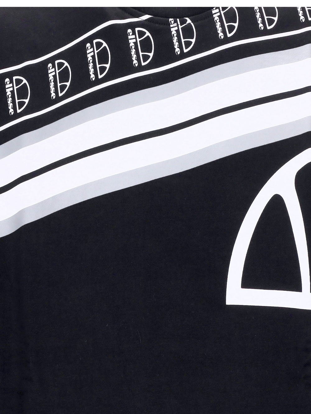 Sudadera modelo EHM261S22 con logo Ellesse estampado en el lado izquierdo y en la parte delantera