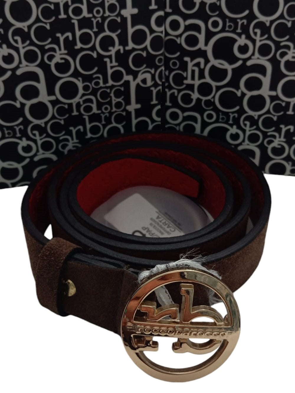 Cinturón de mujer Roccobarocco modelo RBRCD0009 en color marrón oscuro con logo y hebilla metálica.