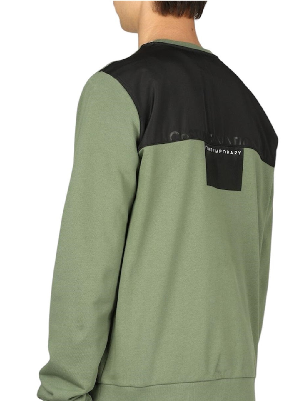 Felpa Costume National modello CMS37024FE con logo nella parta superiore della schiena. Costume National CMS37024FE VERDE
