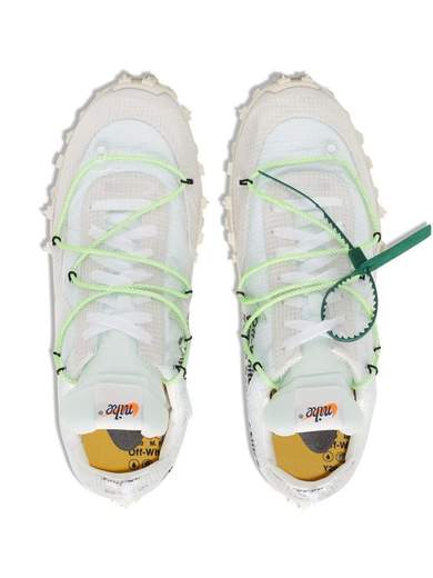 Nike CD8180 Multicolore Nike X Off-White scarpe da ginnastica x Off-White Waffle Racer SP Progettate in collaborazione con Off-White, queste sneaker SP racer in mesh waffle di Nike dimostrano la capacità di entrambi i marchi di spingersi oltre il design.
