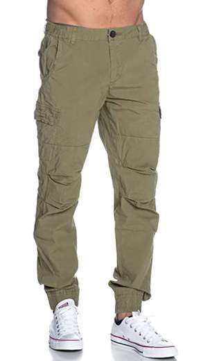 Pantalón Yes Zee P667WV00 en verde liso, cintura alta, pernera cónica, corte regular, botones, multibolsillos, bajo elástico.