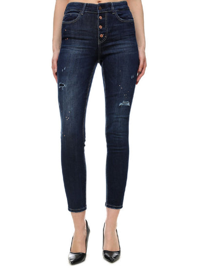 Jeans Guess modello W2RA28D4KF1 chiusura con bottone frontale a vista.