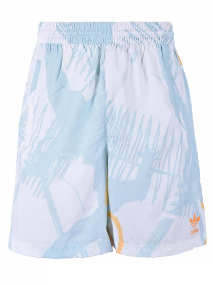 Adidas Bermuda shorts model HC2133 with elastic waist, zip pockets and printed logo.
