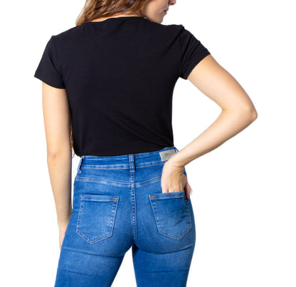 Camiseta Only para mujer