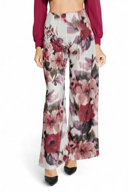 Pantalones de mujer renacentistas