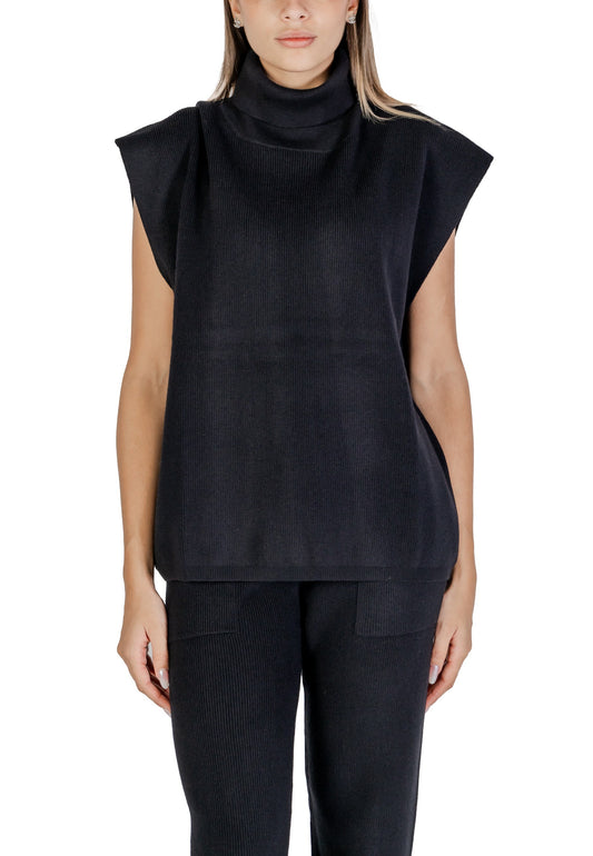 Clerè Women's Sweater