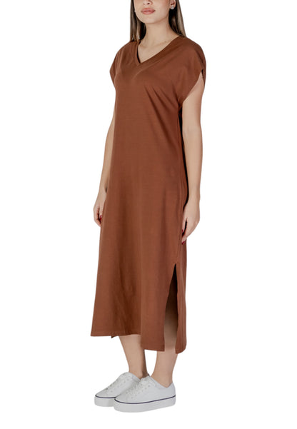 B.young Abito Donna