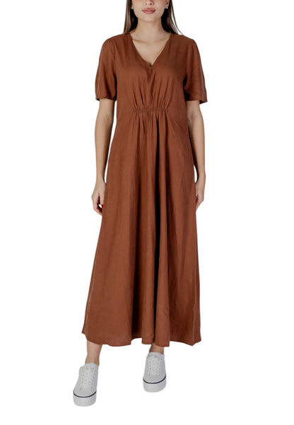 Vestido de mujer B.young