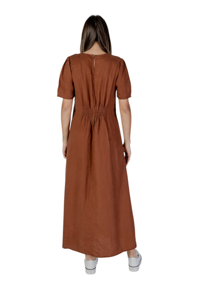 Vestido de mujer B.young