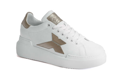 Sneaky Sneakers Donna